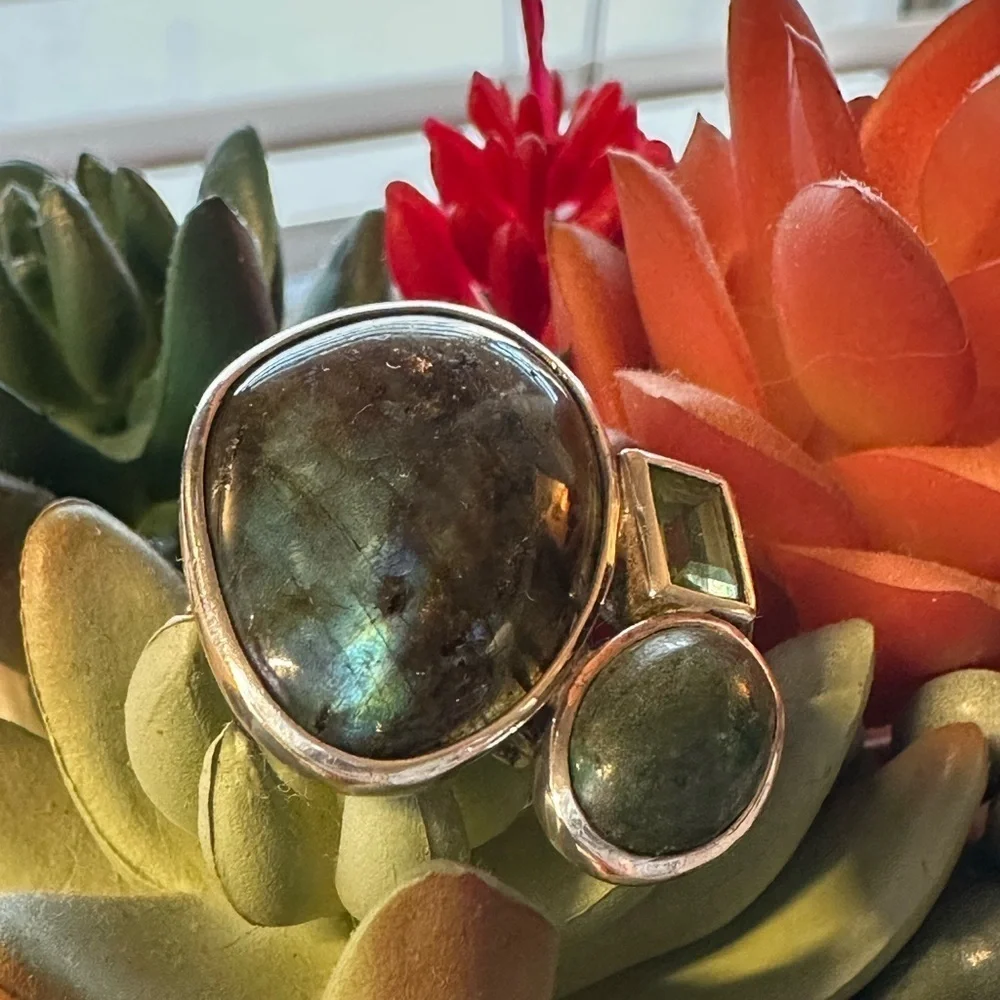Elegant Labradorite, Peridot, Green Turquoise 925 Silver Cocktail Artisan Ring